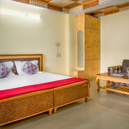 The Monk Hotel By Livingstone Kalpa Exterior photo
