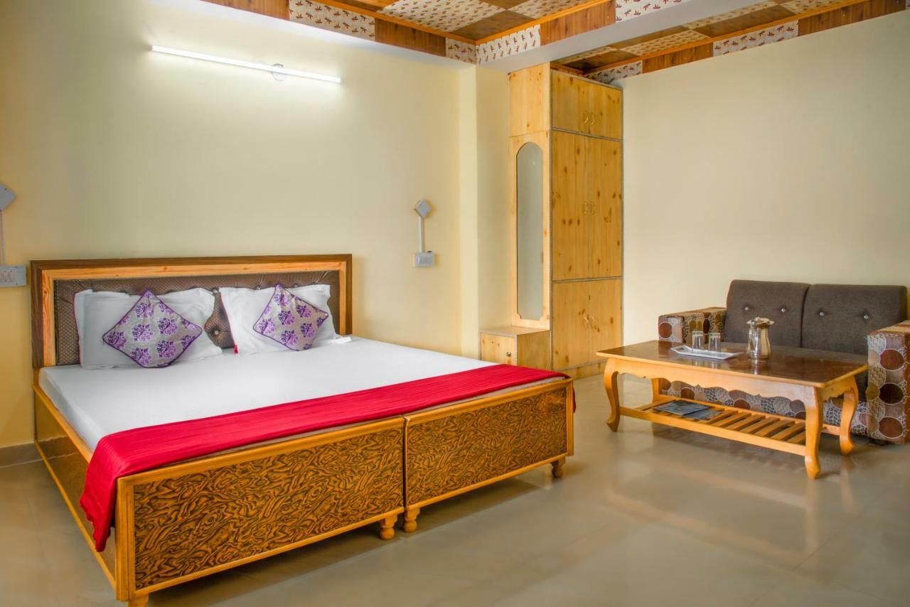 The Monk Hotel By Livingstone Kalpa Exterior photo